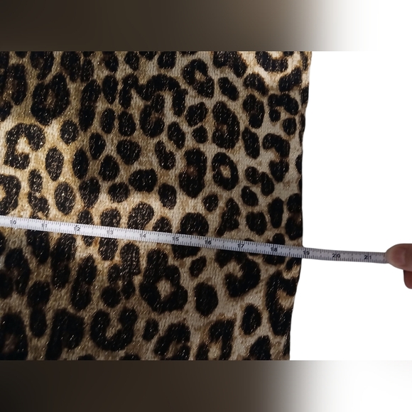 Michael Kors Leopard Metallic Oversized Wrap Scarf Womans Classic Glam Fringe - Picture 5 of 10